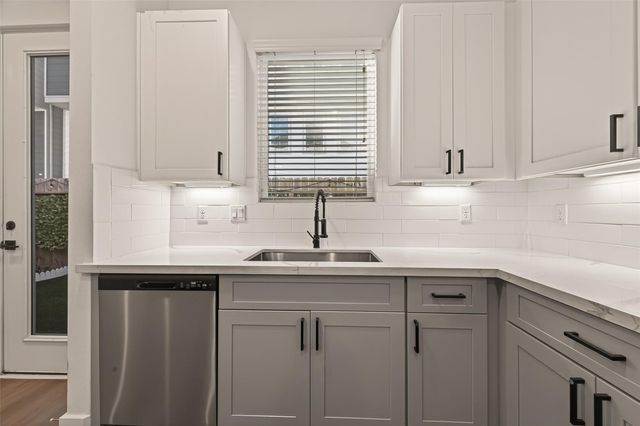 7707 Johanna Park Drive, Houston, TX 77055