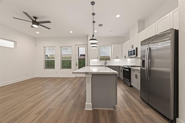 7707 Johanna Park Drive, Houston, TX 77055