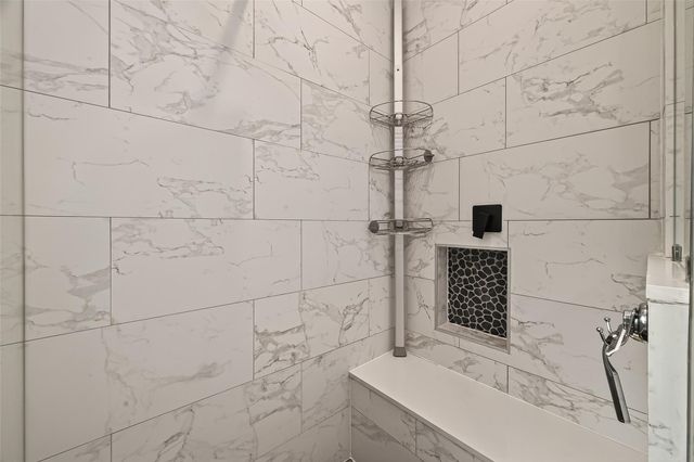 7707 Johanna Park Drive, Houston, TX 77055