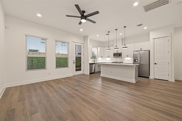 7707 Johanna Park Drive, Houston, TX 77055