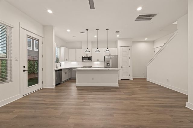 7707 Johanna Park Drive, Houston, TX 77055