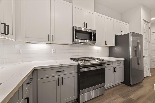 7707 Johanna Park Drive, Houston, TX 77055