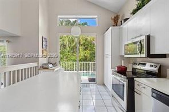 15857 NW 4th Ct, Pembroke Pines, FL 33028