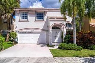 15857 NW 4th Ct, Pembroke Pines, FL 33028