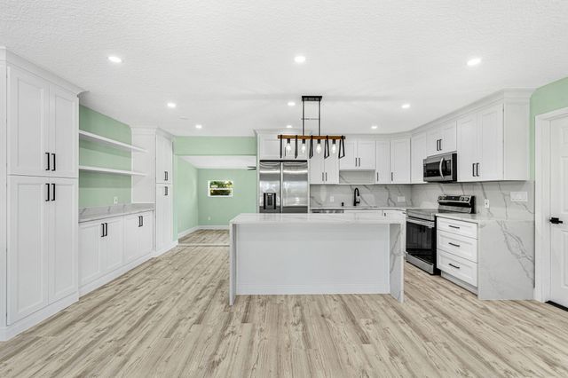 406 Laurel Street, Satellite Beach, FL 32937