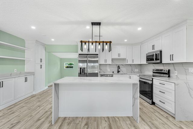 406 Laurel Street, Satellite Beach, FL 32937