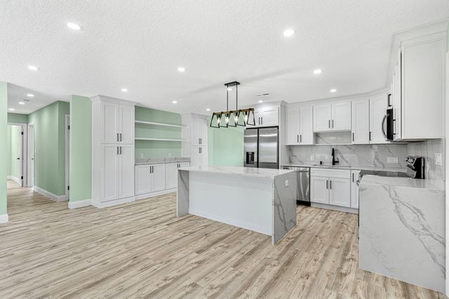 406 Laurel Street, Satellite Beach, FL 32937