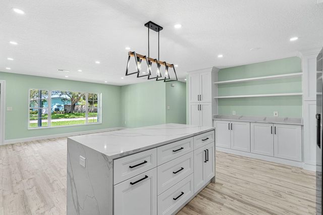 406 Laurel Street, Satellite Beach, FL 32937