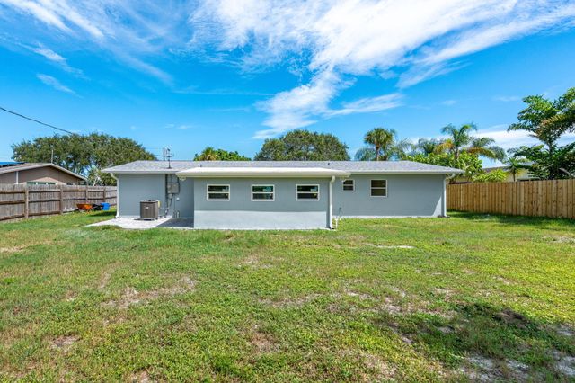 406 Laurel Street, Satellite Beach, FL 32937
