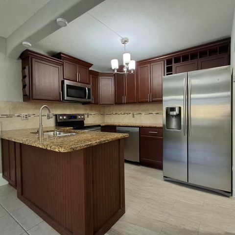 115 Lake Pine Circle D-1, Greenacres, FL 33463