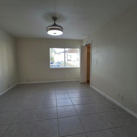 115 Lake Pine Circle D-1, Greenacres, FL 33463