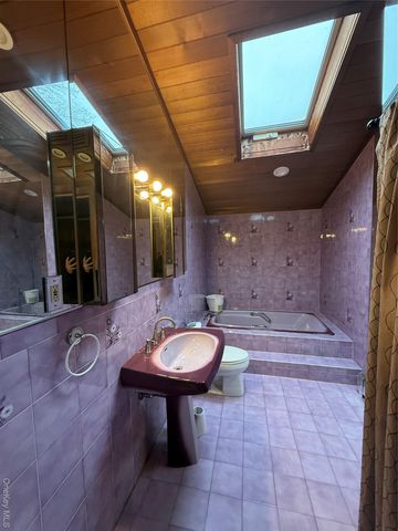 2331 Neptune Avenue, Seaford, NY 11783