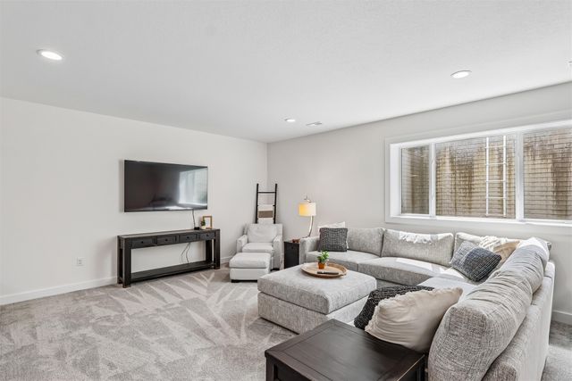 3030 Serenity Drive, Waukee, IA 50263