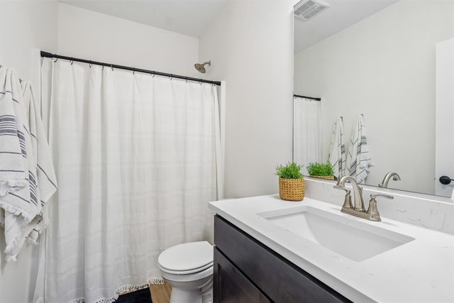 3030 Serenity Drive, Waukee, IA 50263