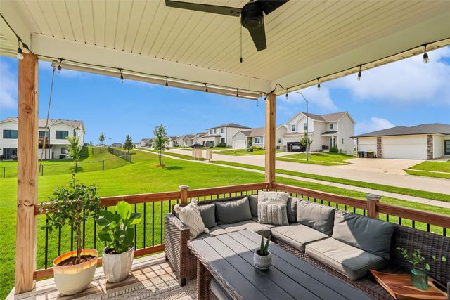 3030 Serenity Drive, Waukee, IA 50263