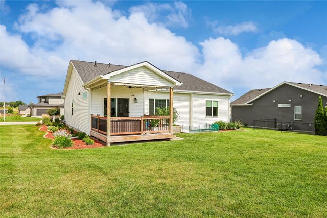 3030 Serenity Drive, Waukee, IA 50263