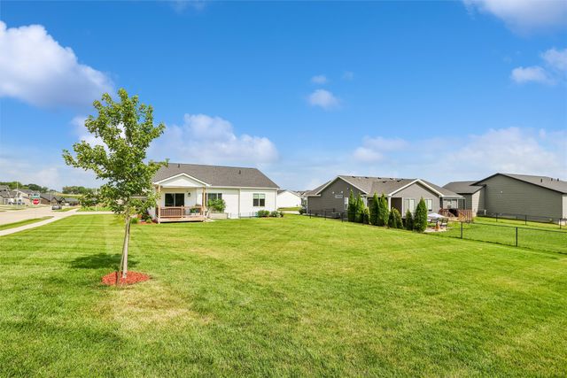 3030 Serenity Drive, Waukee, IA 50263
