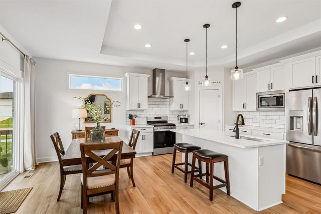 3030 Serenity Drive, Waukee, IA 50263