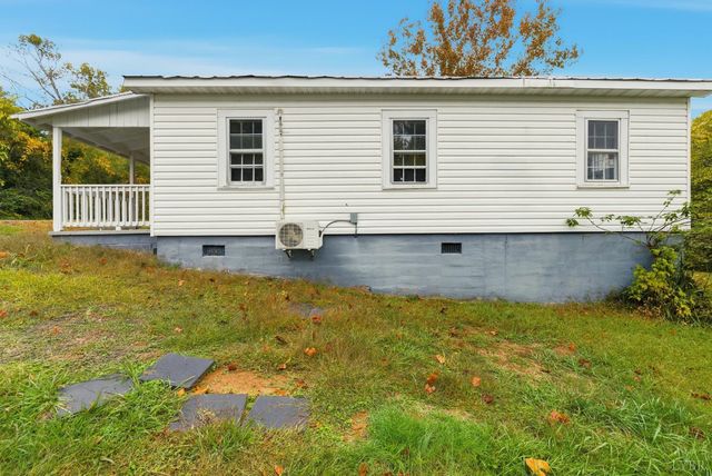 111 M T Holt Avenue, Brookneal, VA 24528