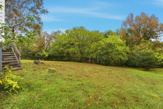 111 M T Holt Avenue, Brookneal, VA 24528