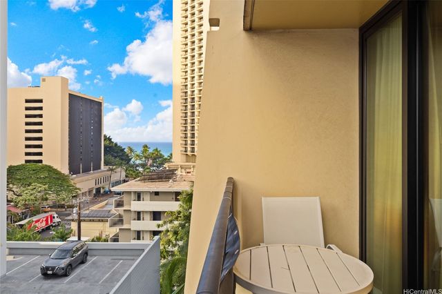 2425 Kuhio Avenue 901, Honolulu, HI 96815