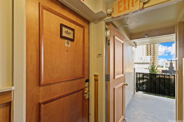 2425 Kuhio Avenue 901, Honolulu, HI 96815