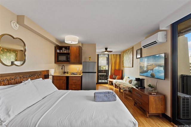 2425 Kuhio Avenue 901, Honolulu, HI 96815