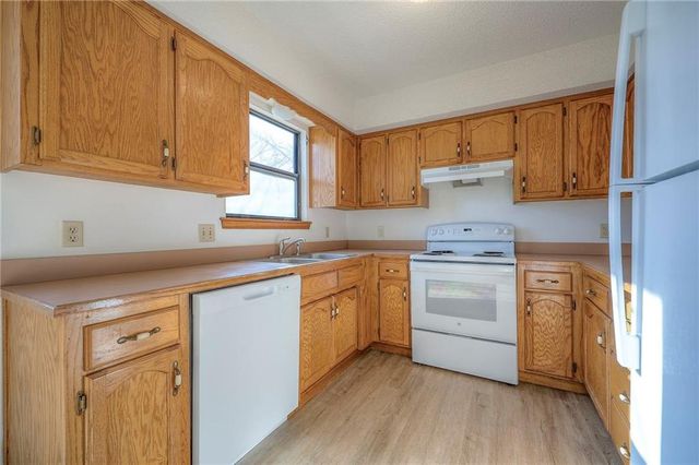 507 Pawnee Street, Leavenworth, KS 66048