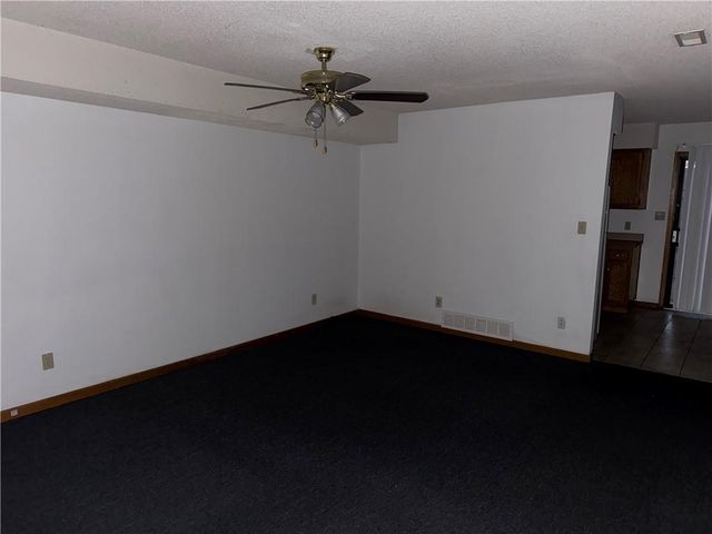 507 Pawnee Street, Leavenworth, KS 66048