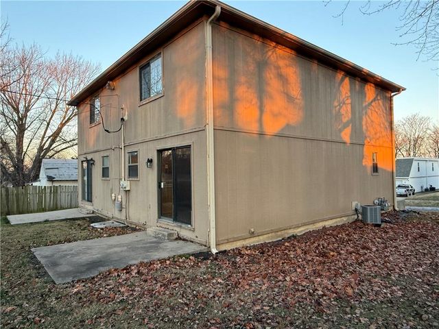 507 Pawnee Street, Leavenworth, KS 66048