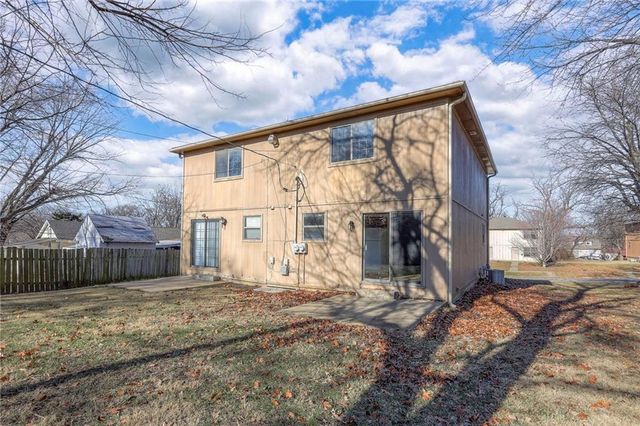 507 Pawnee Street, Leavenworth, KS 66048