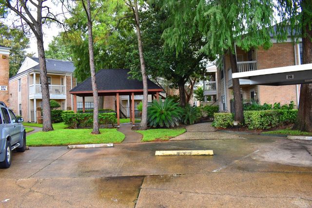 2750 Holly Hall Street 1014, Houston, TX 77054