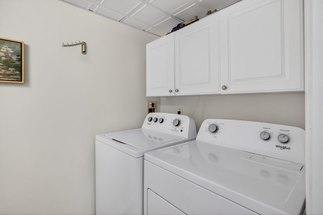 47 Oakridge Drive, Londonderry, NH 03053