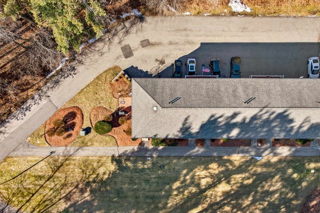47 Oakridge Drive, Londonderry, NH 03053