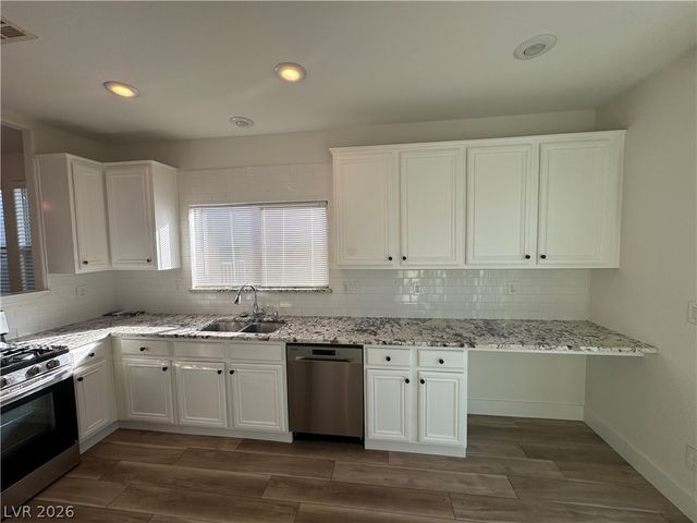 6481 Moss Bluff Court, Las Vegas, NV 89141