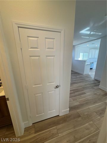 6481 Moss Bluff Court, Las Vegas, NV 89141