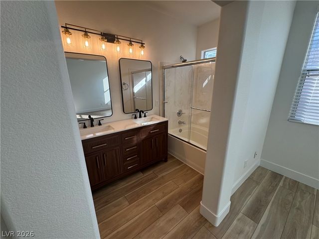 6481 Moss Bluff Court, Las Vegas, NV 89141