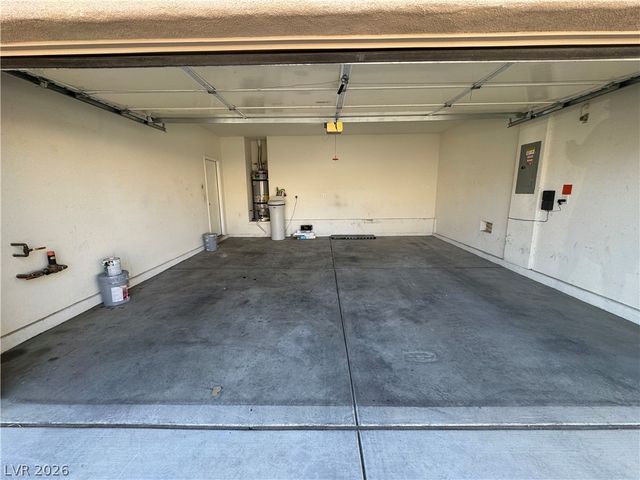 6481 Moss Bluff Court, Las Vegas, NV 89141