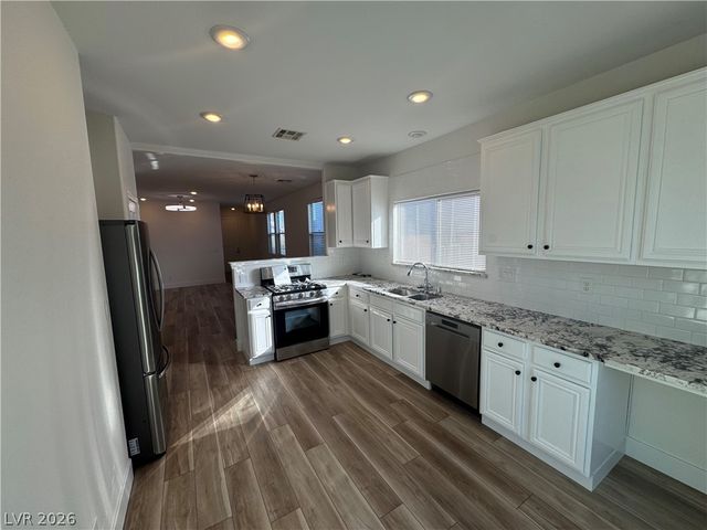 6481 Moss Bluff Court, Las Vegas, NV 89141