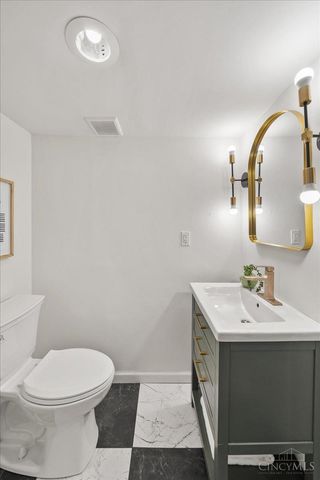 3869 Meyerfeld Avenue, Cheviot, OH 45211