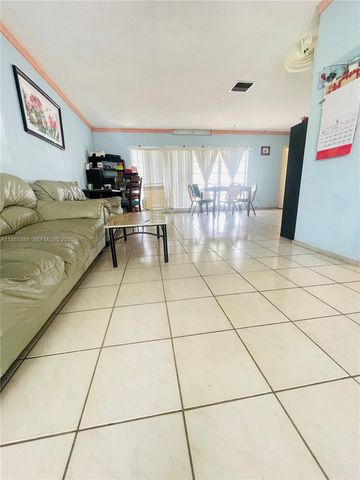 8203 NW 73rd Terrace, Tamarac, FL 33321