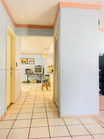 8203 NW 73rd Terrace, Tamarac, FL 33321