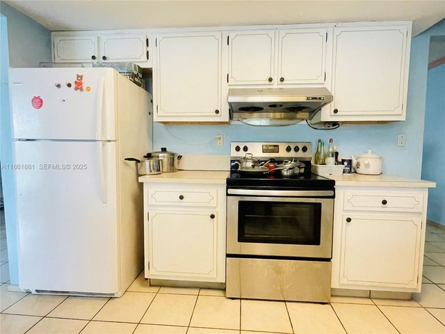 8203 NW 73rd Terrace, Tamarac, FL 33321