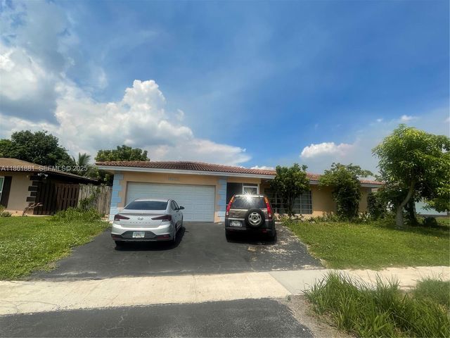 8203 NW 73rd Terrace, Tamarac, FL 33321