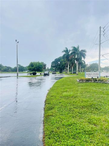 8203 NW 73rd Terrace, Tamarac, FL 33321