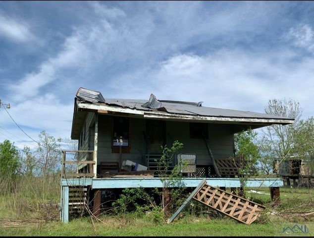 130 Bethany Ln, Montegut, LA 70377