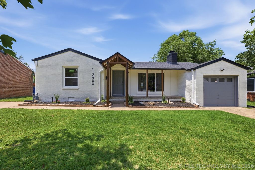 1220 S Delaware Place, Tulsa, OK 74104