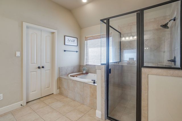 43 Crown Road, Willow Park, TX 76087