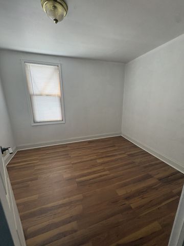 421 25th Avenue, Bellwood, IL 60104