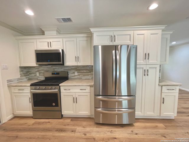 2612 WORLDLAND DR, San Antonio, TX 78217